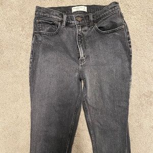 27S Abercrombie High Rise Mom Jeans
